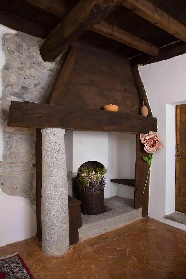 B&B La Curt Del Boeff Lasnigo Bed & Breakfast