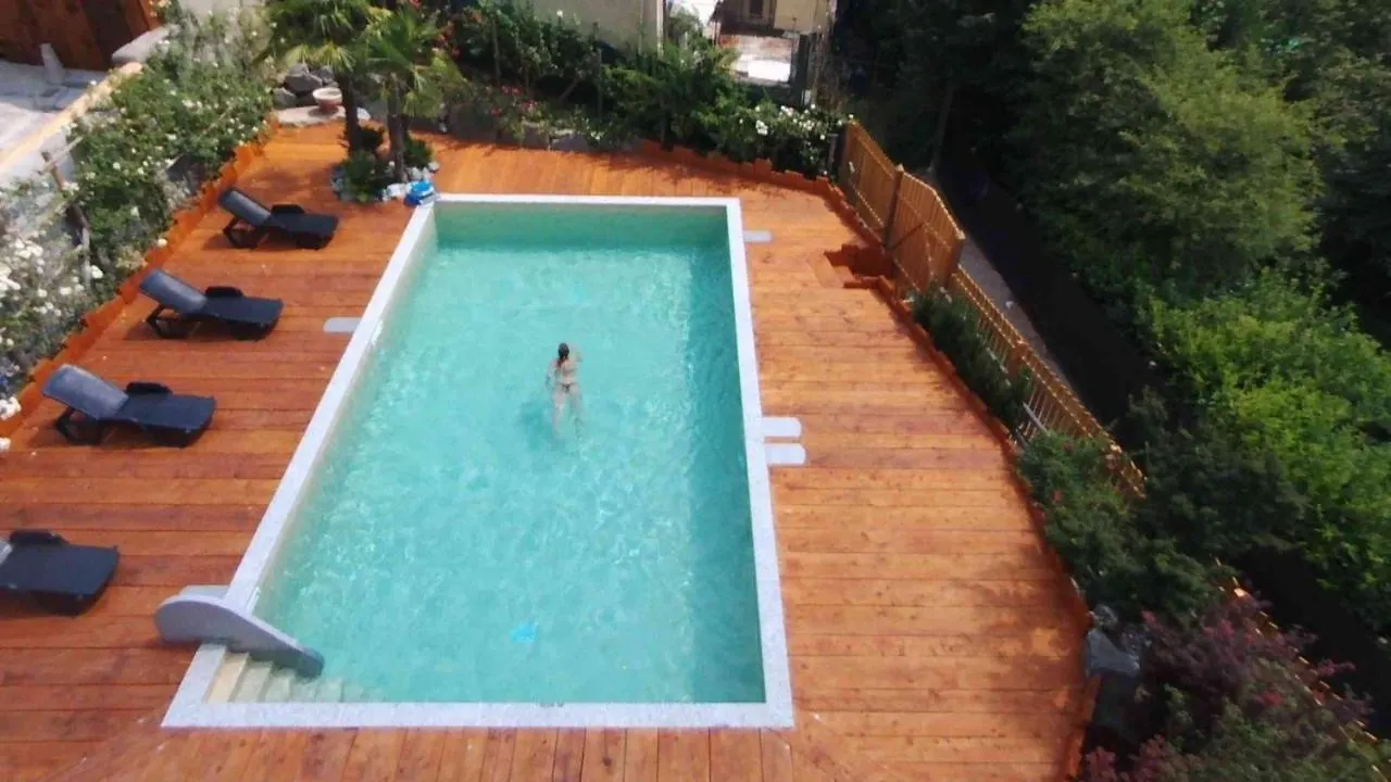 B&B La Curt Del Boeff Lasnigo Bed & Breakfast
