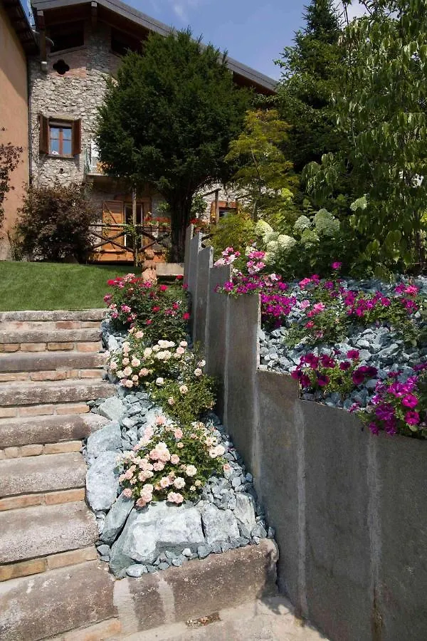 B&B La Curt Del Boeff Lasnigo 0*,  Italy